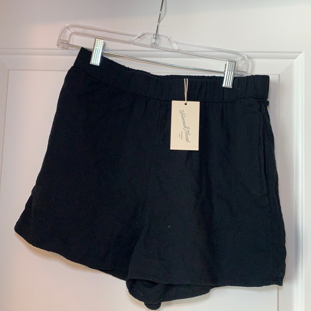 Target Universal Thread Shorts - Small